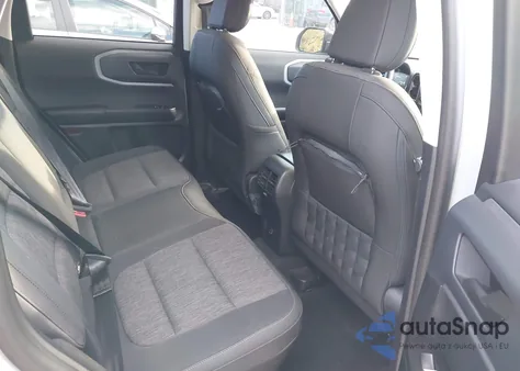 2021 Ford Bronco Sport Big Bend z USA, uszkodzony, nr VIN 3FMCR9B60MRA60368